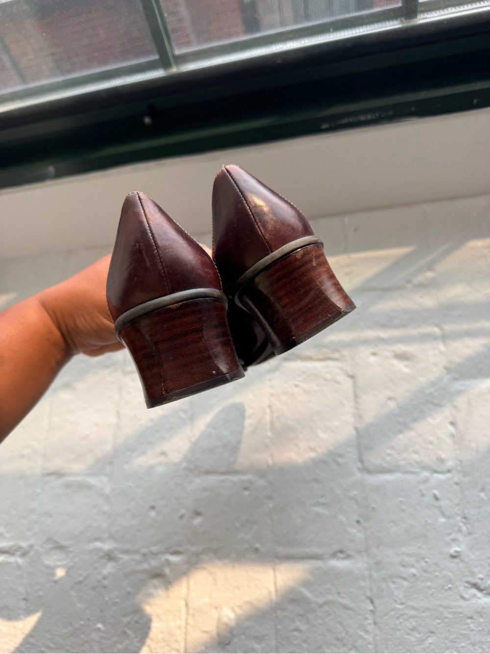 Vintage Joan & David Women's Leather Heeled Loafers in Dark Brown - Picture 6 of 8